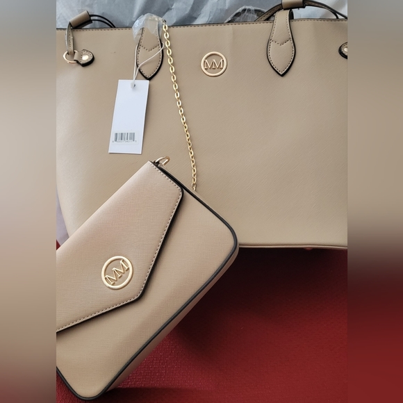 Marilyn Monroe Handbags - 2 for 1 Marilyn Monroe tote and clutch purse